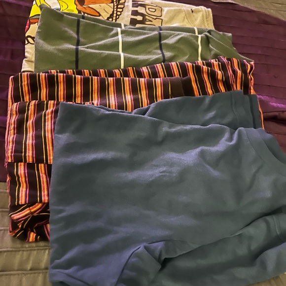 T- shirt Collection-4 pack- Men’s Medium - Picture 6 of 6